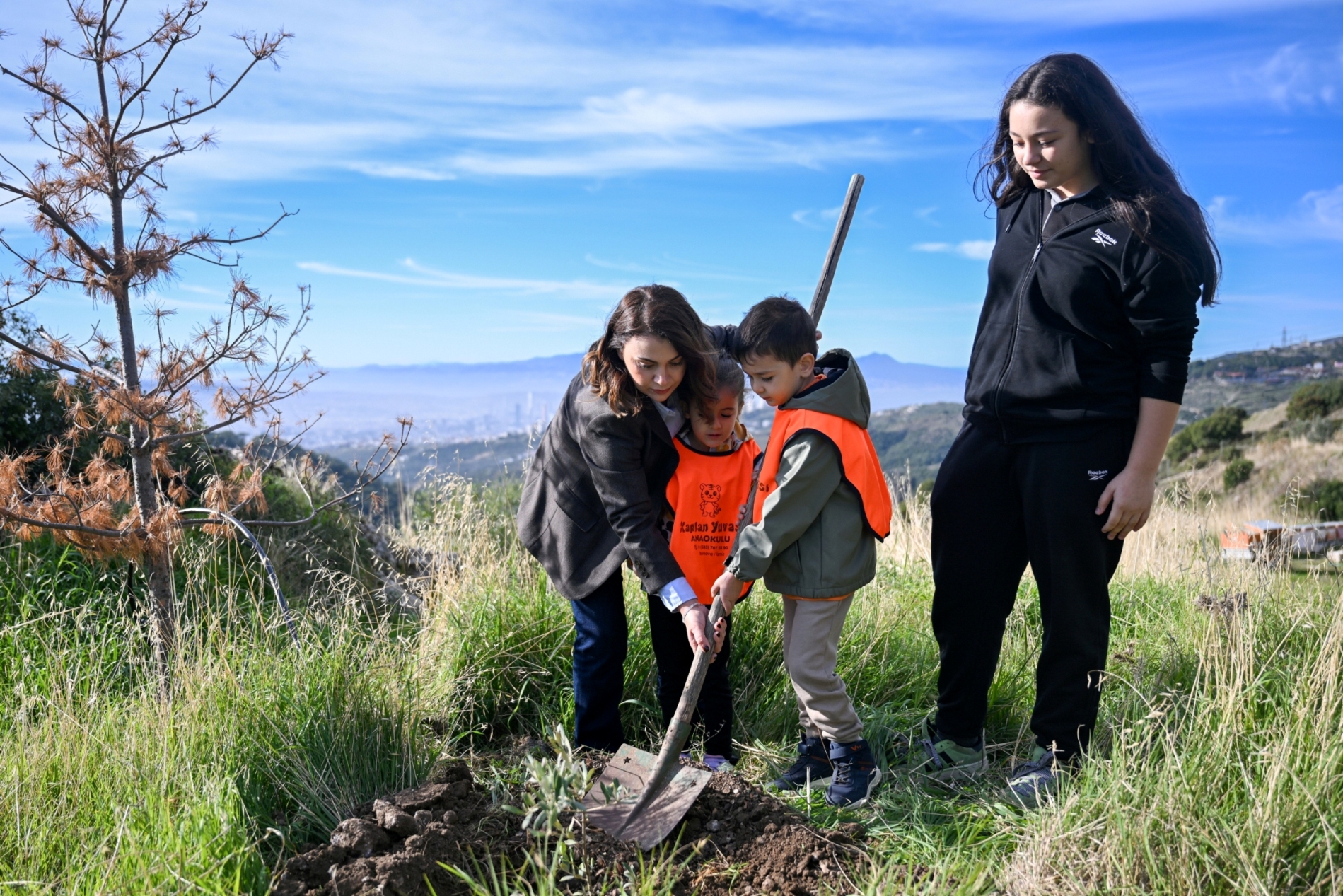 Bornova’da minikler doğaya can verdi