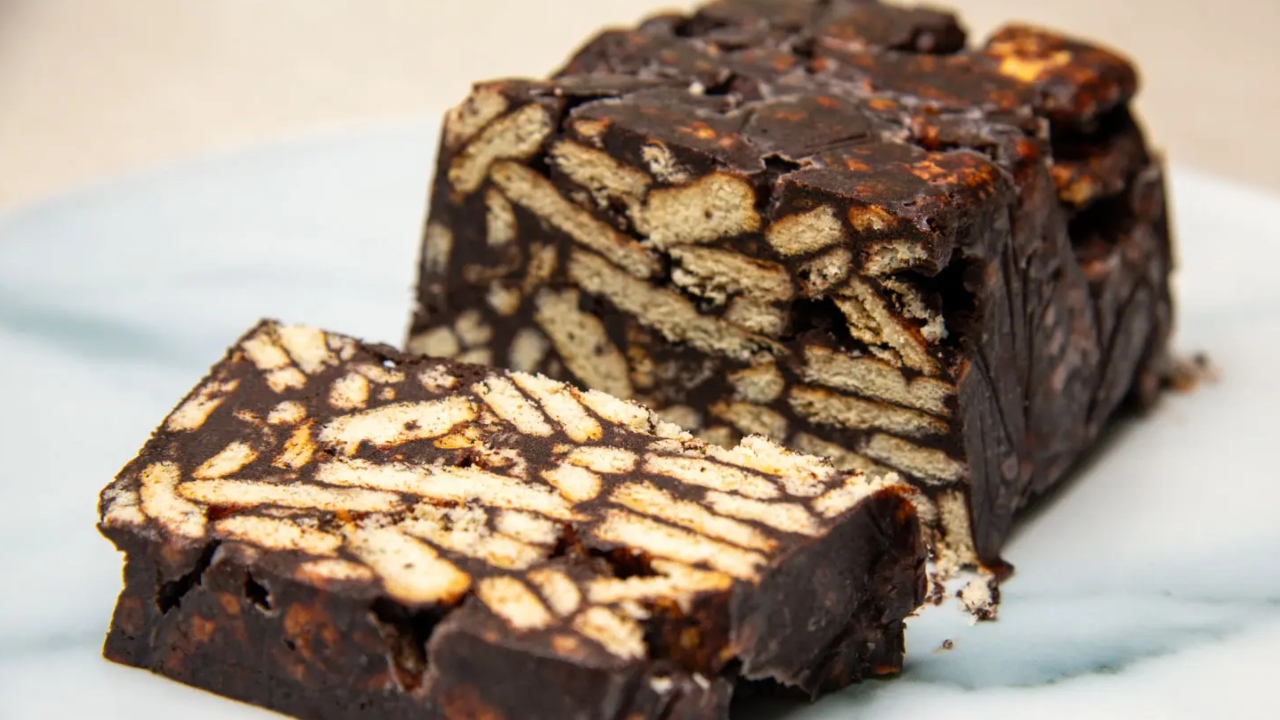 15 Dakikada Hazır Tatlı Krizine Mozaik Pasta