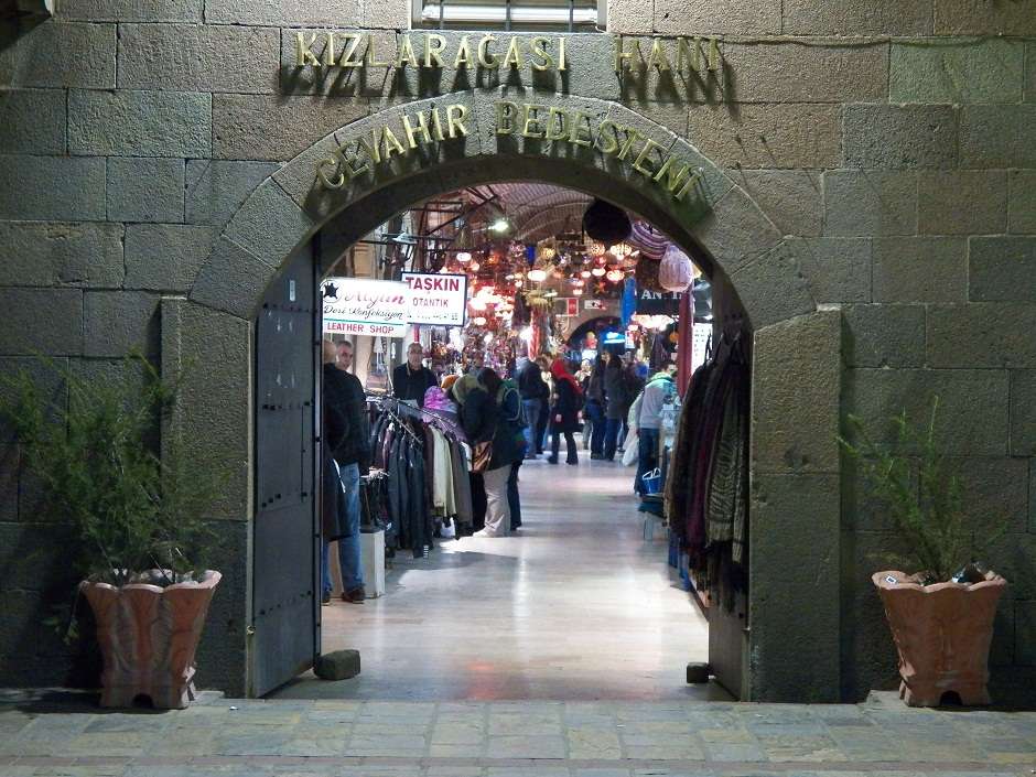 Lezzetiyle Urfa’yı geride bırakıyor: İzmir’de kahveyi bir de burada için!