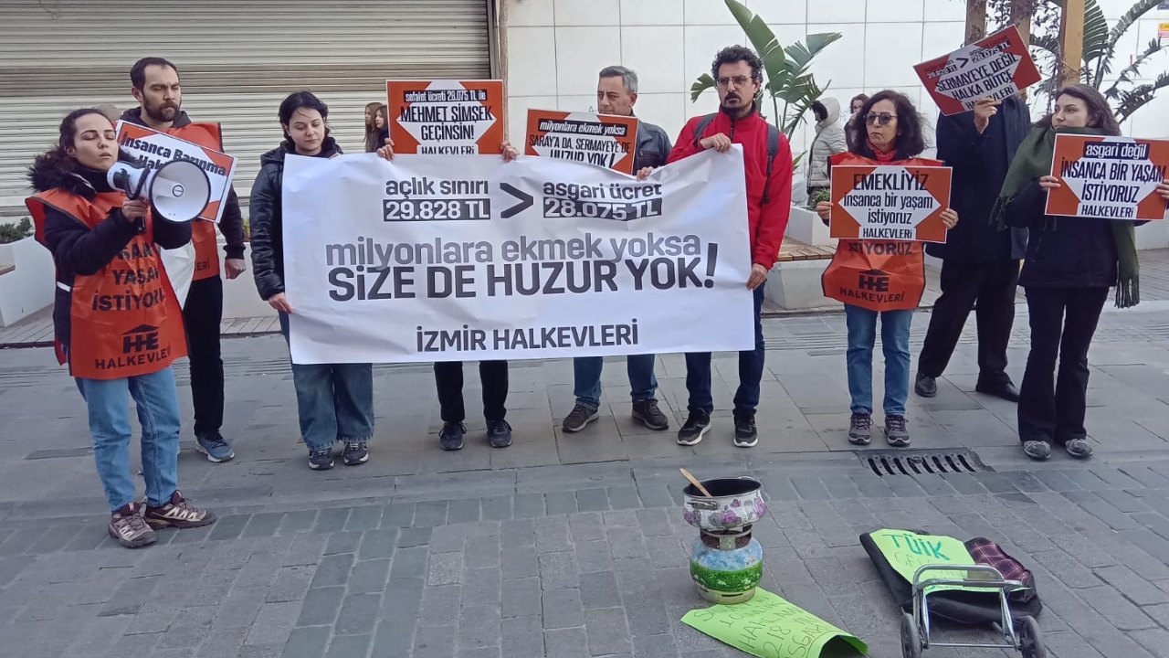 İzmir Halkevleri’nden tencereli, pazar arabalı eylem: TÜİK gelsin pazar arabasını doldursun!