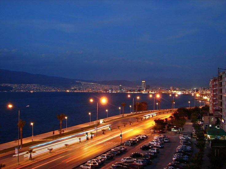 İzmir’de yürüyerek keşfedilecek 7 keyifli mahalle