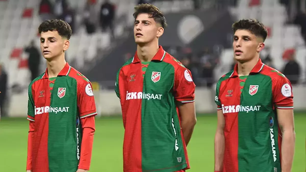 Karşıyaka’da Adem Yeşilyurt parlıyor: Milli Takım ve Fenerbahçe takipte!