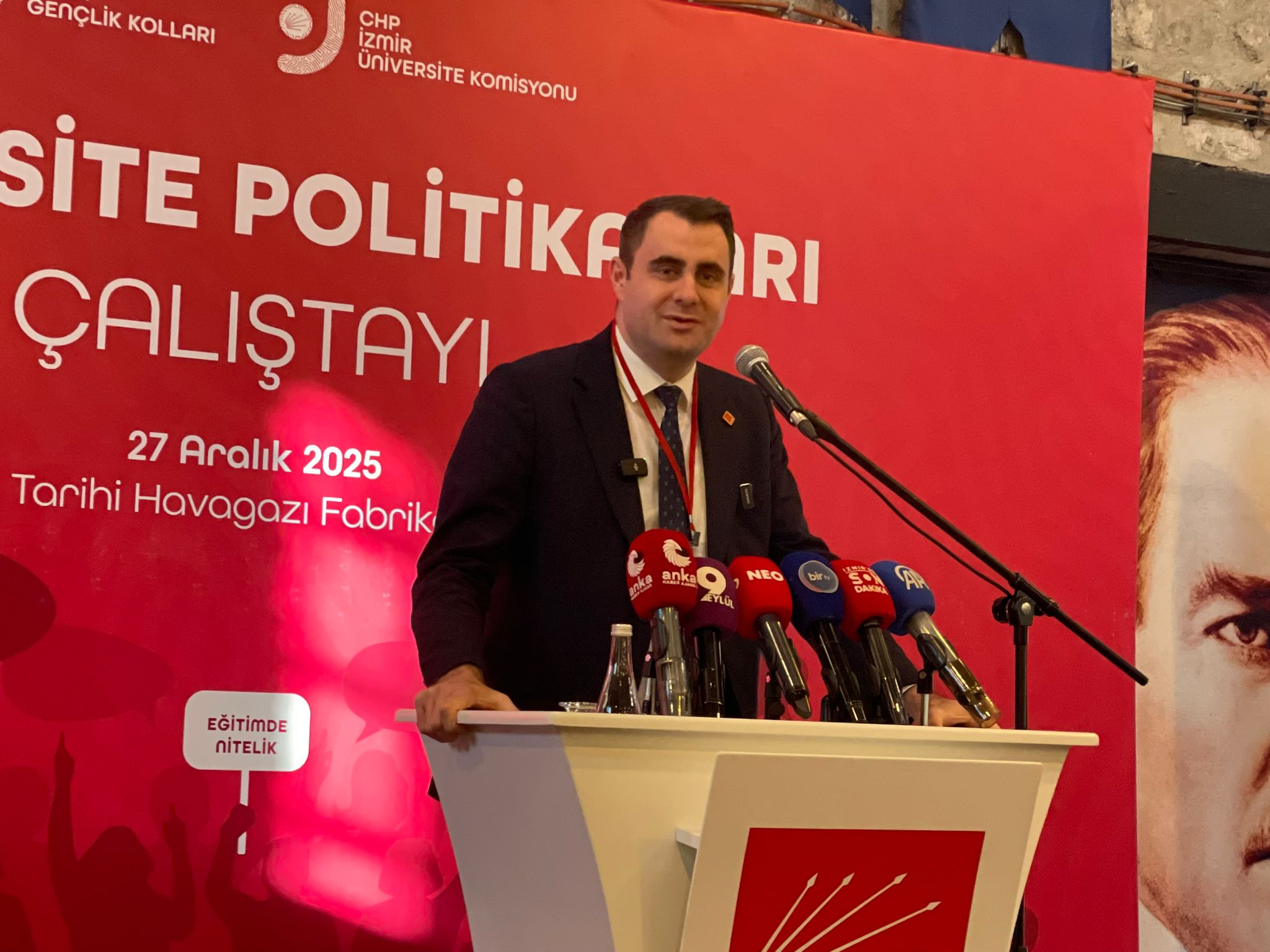 Üniversitelilerden İzmir’de çalıştay Sorgulamayan gençlik yaratmak istiyorlar