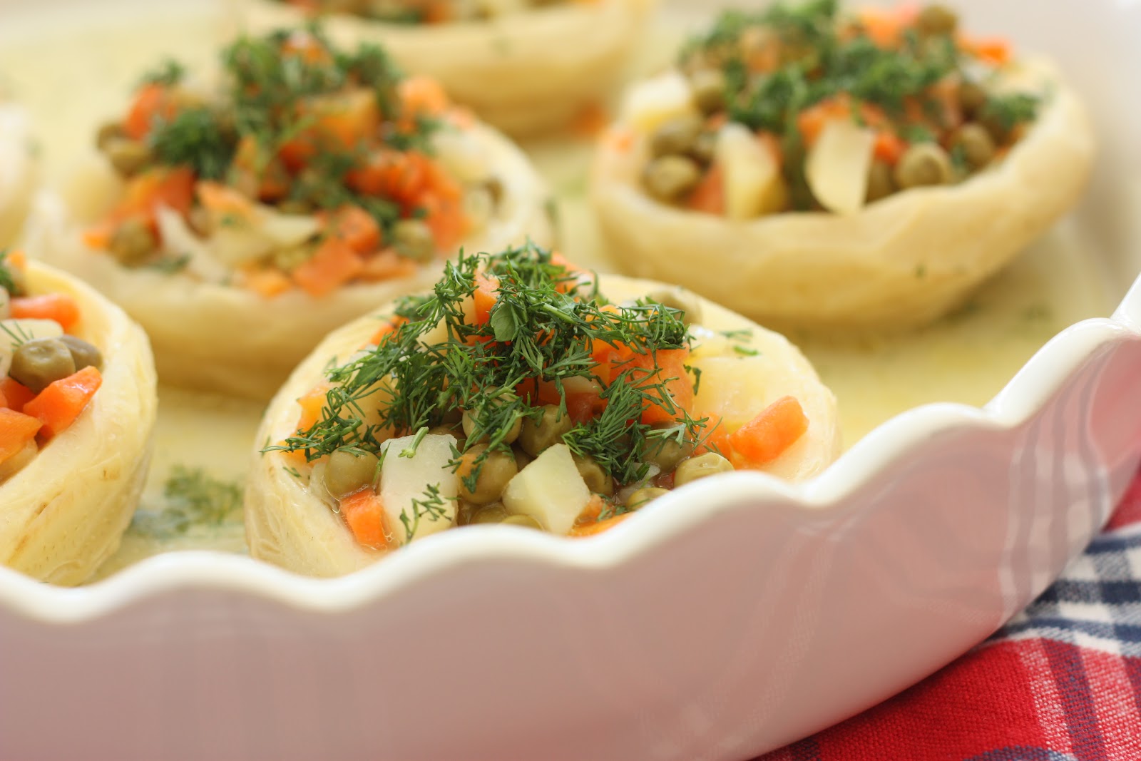 Adeta İzmir’in Doğal Film Platosu Gün Batımı, Koylar Ve Tarihle Iç Içe Büyüleyici Köy