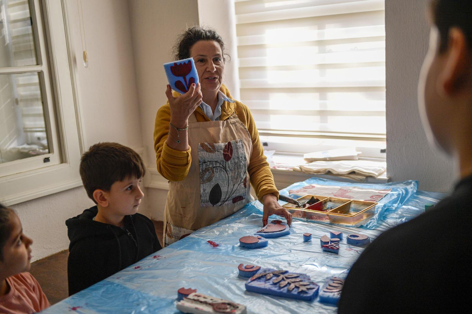 İzmir’in Basmane semtine adını veren kültür yeniden doğuyor: Basma Atölyesi projesi başladı-2