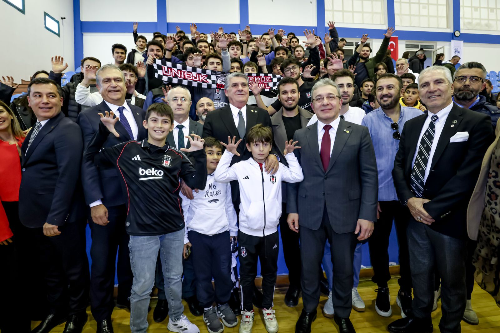 Beşiktaş Ve Dokuz Eylül Üniversitesi’nden Tarihi Iş Birliği Geleceğin Kartalları Yetişiyor (1)