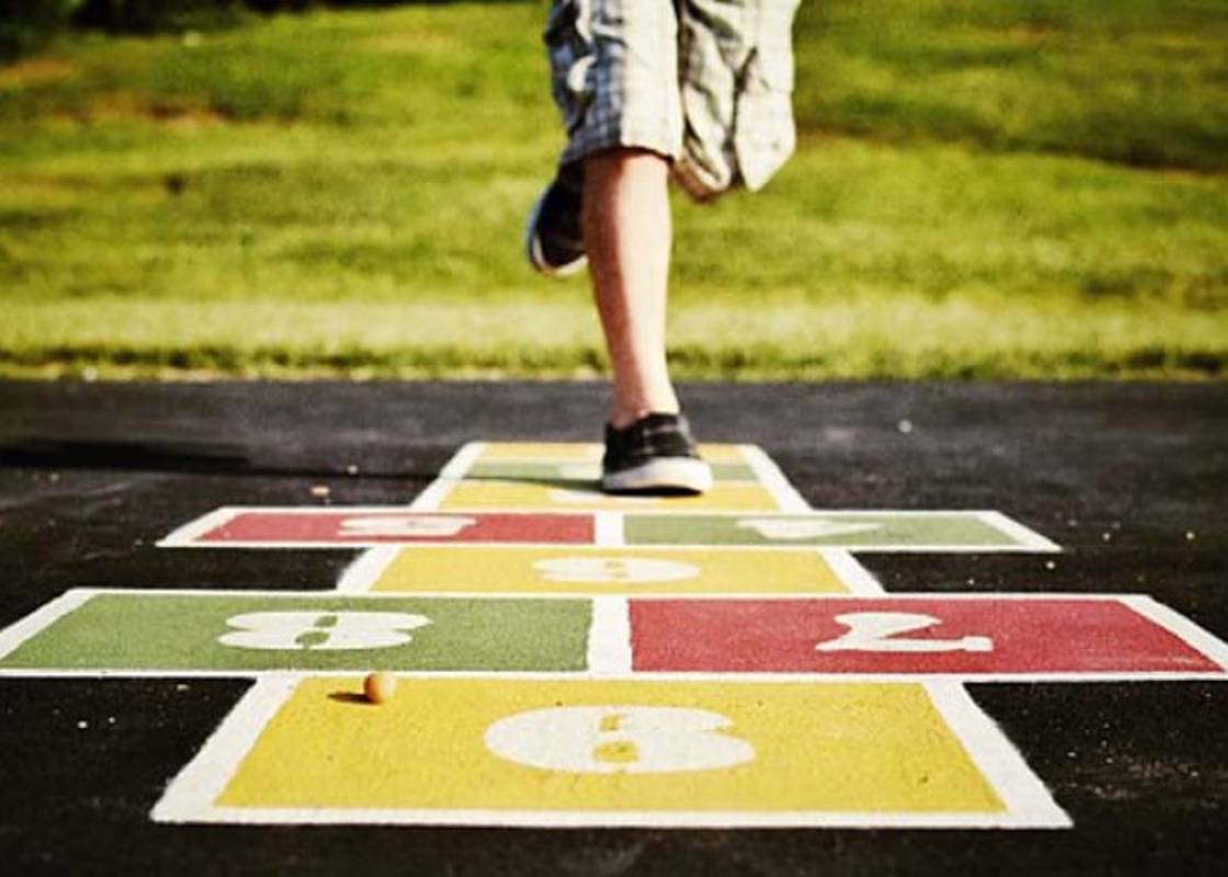 Bir Zamanlar İzmir’in Mahalle Aralarında Oynanan Sokak Oyunları Bugün Yerini Betonlaşan Kentte Sessizliğe Bıraksa Da, Zaman Zaman Etkinliklerle Yaşatılmaya Çalışılıyor. İzmir’de En Çok Oynanan 10 Sokak Oyununu Sizler Içi (2)