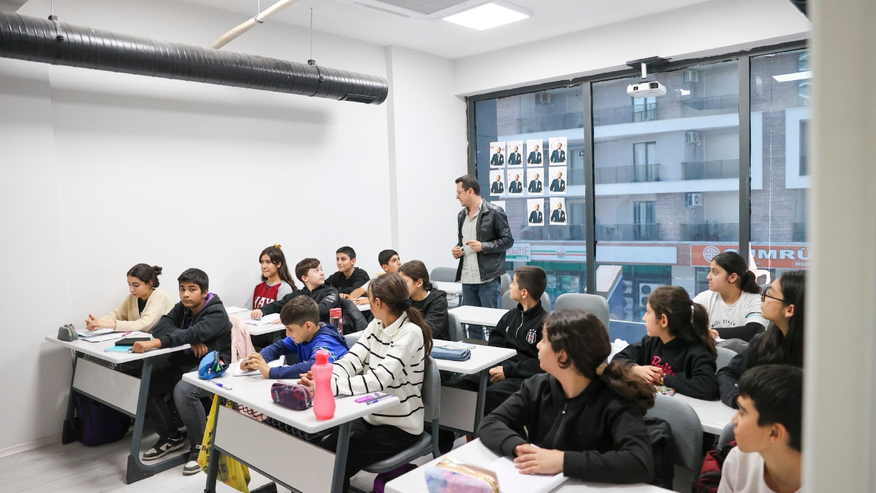 Buca Belediyesi, Gediz’de Farklı Yaş Gruplarına Ücretsiz Kurs Desteği Sunuyor (1)