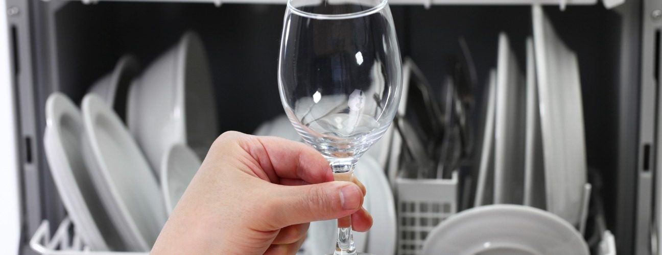 Bulaşıklar Makineden Kirli Çıkıyorsa Sebebi Bu Olabilir İşte Maksimum Verim Için Yapmanız Gerekenler! (2)-1