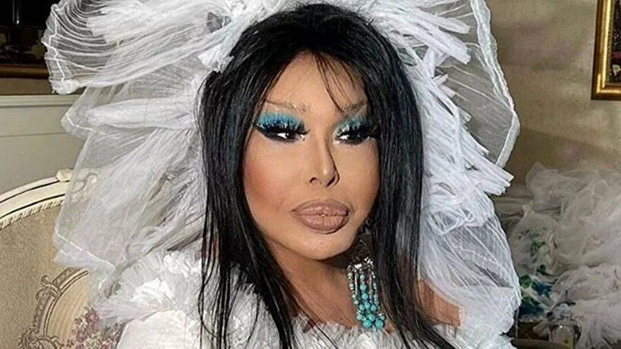 Diva yine sahnede olay çıkardı: Görevliyi azarladı!