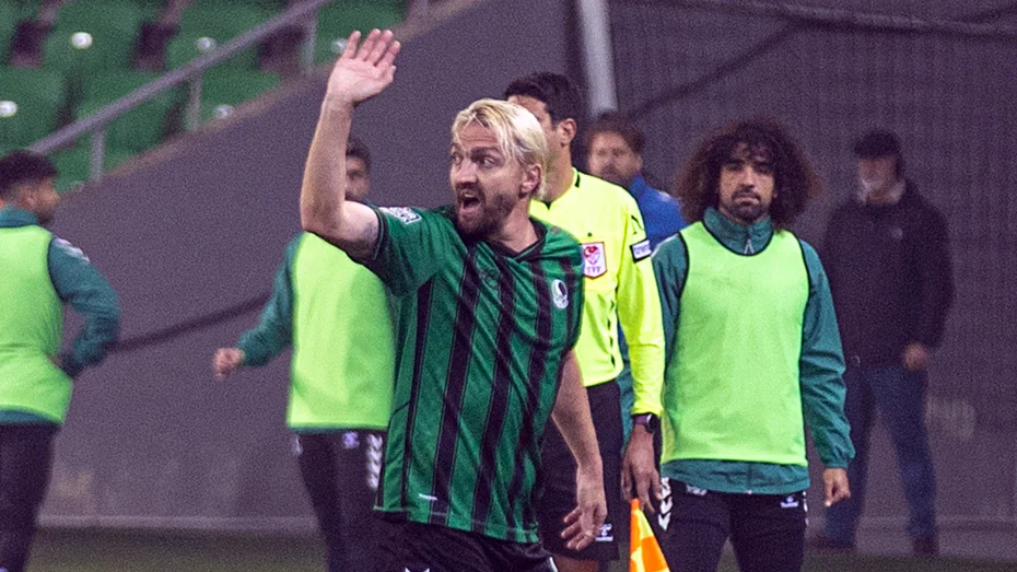 Caner Erkin uslanmıyor: 623 dakikada 3 kırmızı kart, 13 maç ceza!