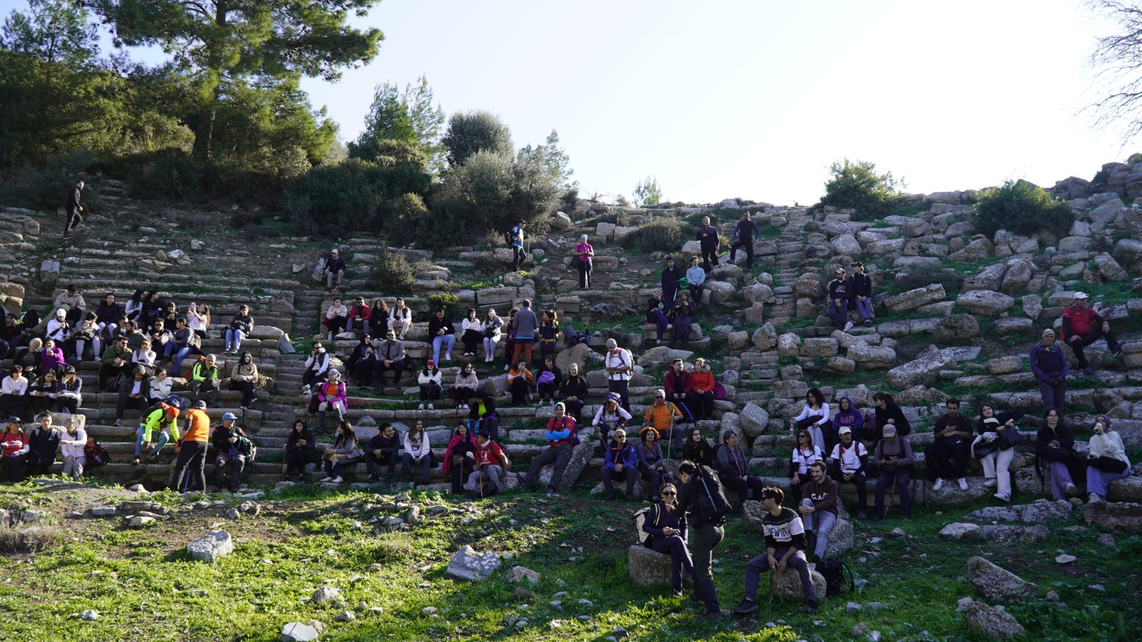 Efes Mimas Yolu’nda 7 Kilometrelik Tarih Ve Doğa Yürüyüşü (1)