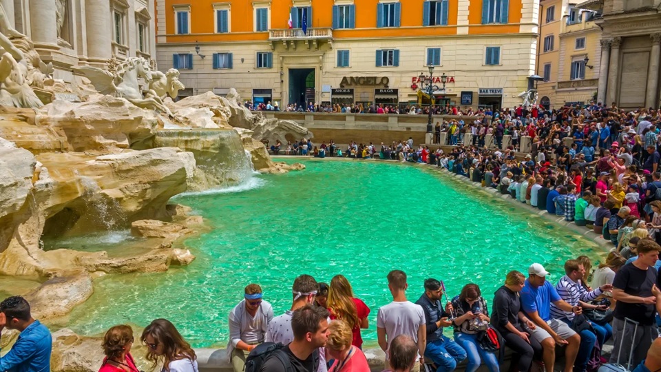 Girişler Ücretli 2