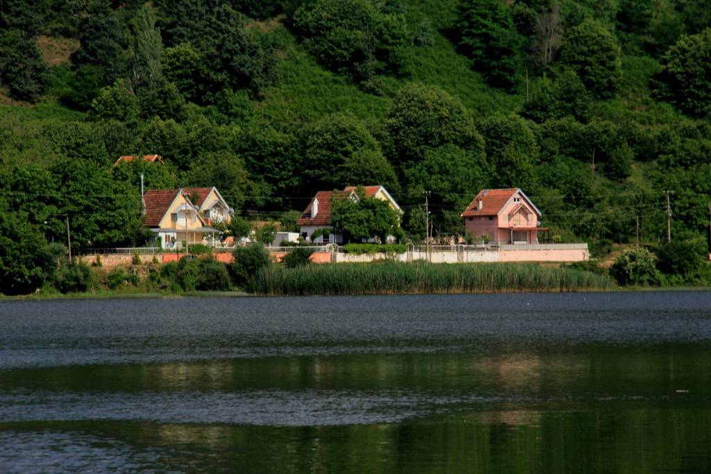 Görenler İskandinav Köyü Sanıyor İzmir’de Kartpostallık Manzaralarıyla Büyüleyen Kasaba (7)