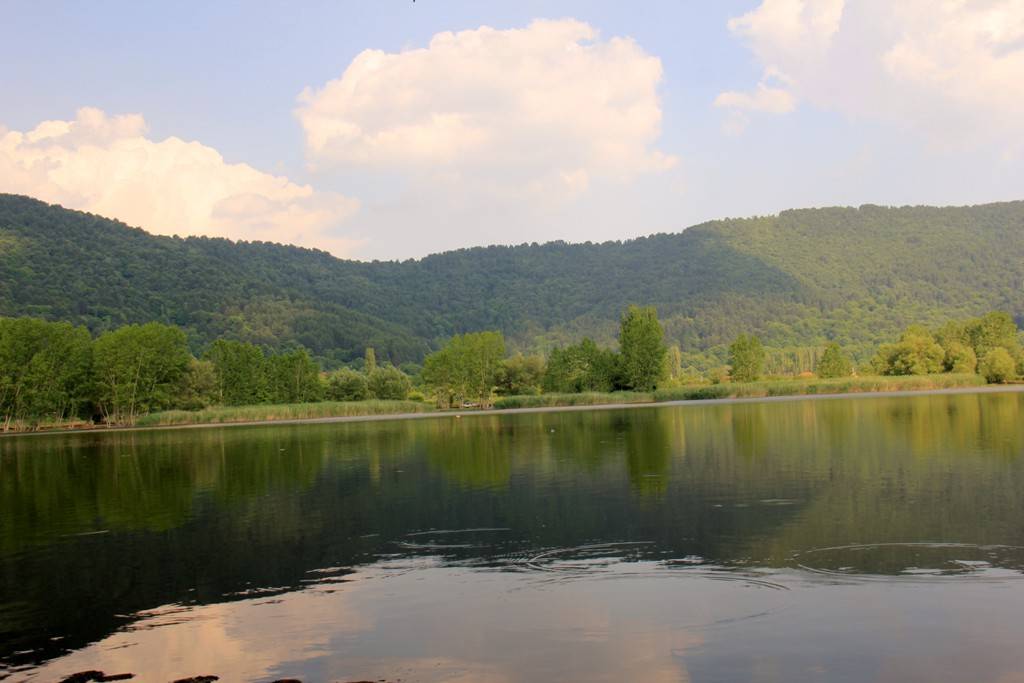 Görenler İskandinav Köyü Sanıyor İzmir’de Kartpostallık Manzaralarıyla Büyüleyen Kasaba (8)