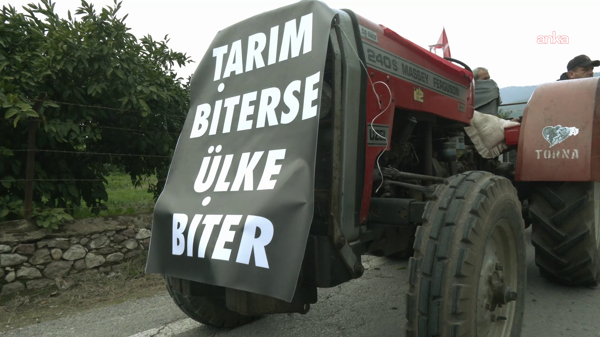 Gümüldür’de Çiftçilerden Traktörlü Eylem Biz Öldük, Bizi Gömecek Birisi Lazım (1)-1