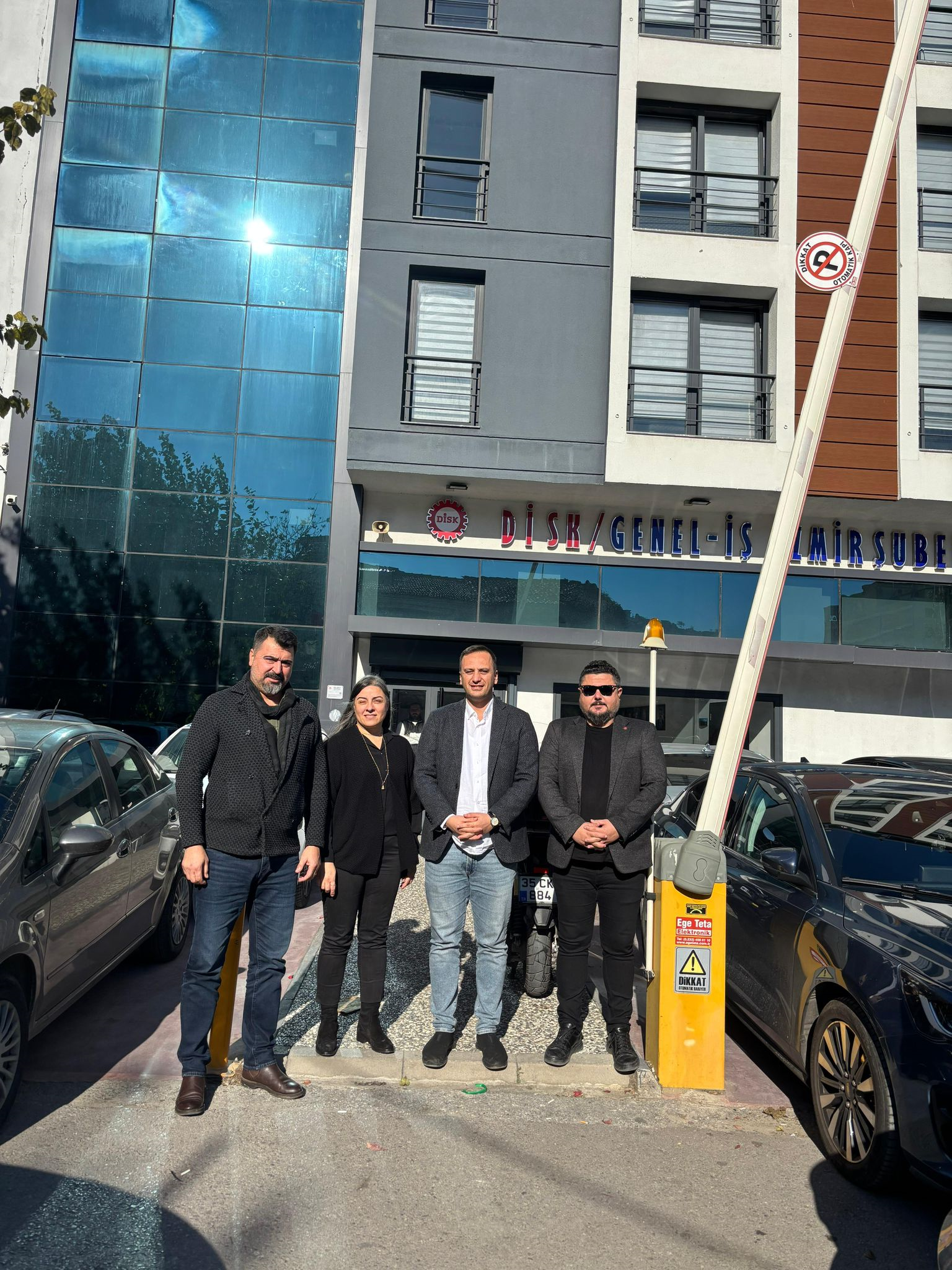 İzmir’de İmamoğlu Protestolarında Gözaltına Alınmışlardı Di̇sk Şube Başkanları Ifade Verdi