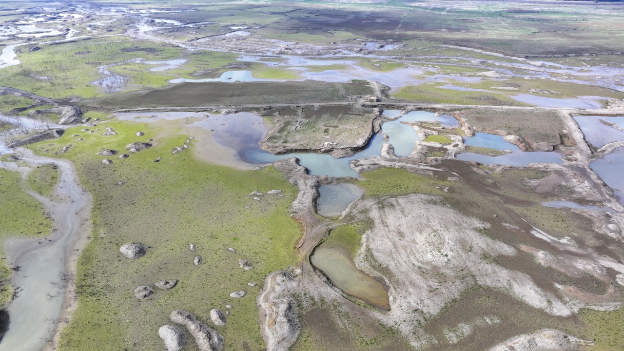 İzmir’de Su Krizi Derinleşiyor Balçova Ve Gördes Barajlarında Su Kalmadı