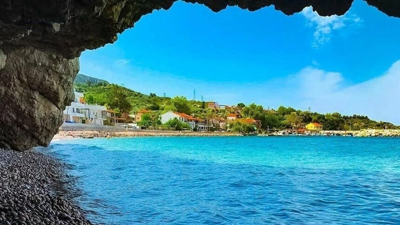 Burası ne İtalya ne de Avrupa: İzmir'in bu saklı köyü büyüleyici atmosferiyle sizi bir masala davet ediyor!-1