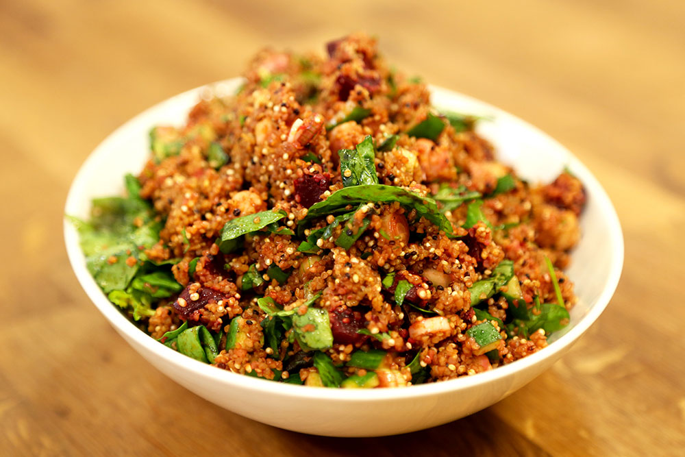 Kısıra Sağlıklı Alternatif Kinoalı Kısır Nasıl Yapılır (1)