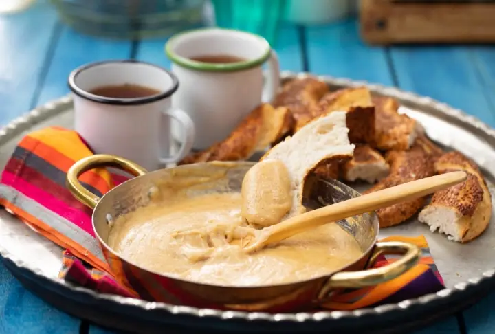 Karadeniz’in eşsiz lezzeti: Muhlama nasıl yapılır? Püf noktaları neler?