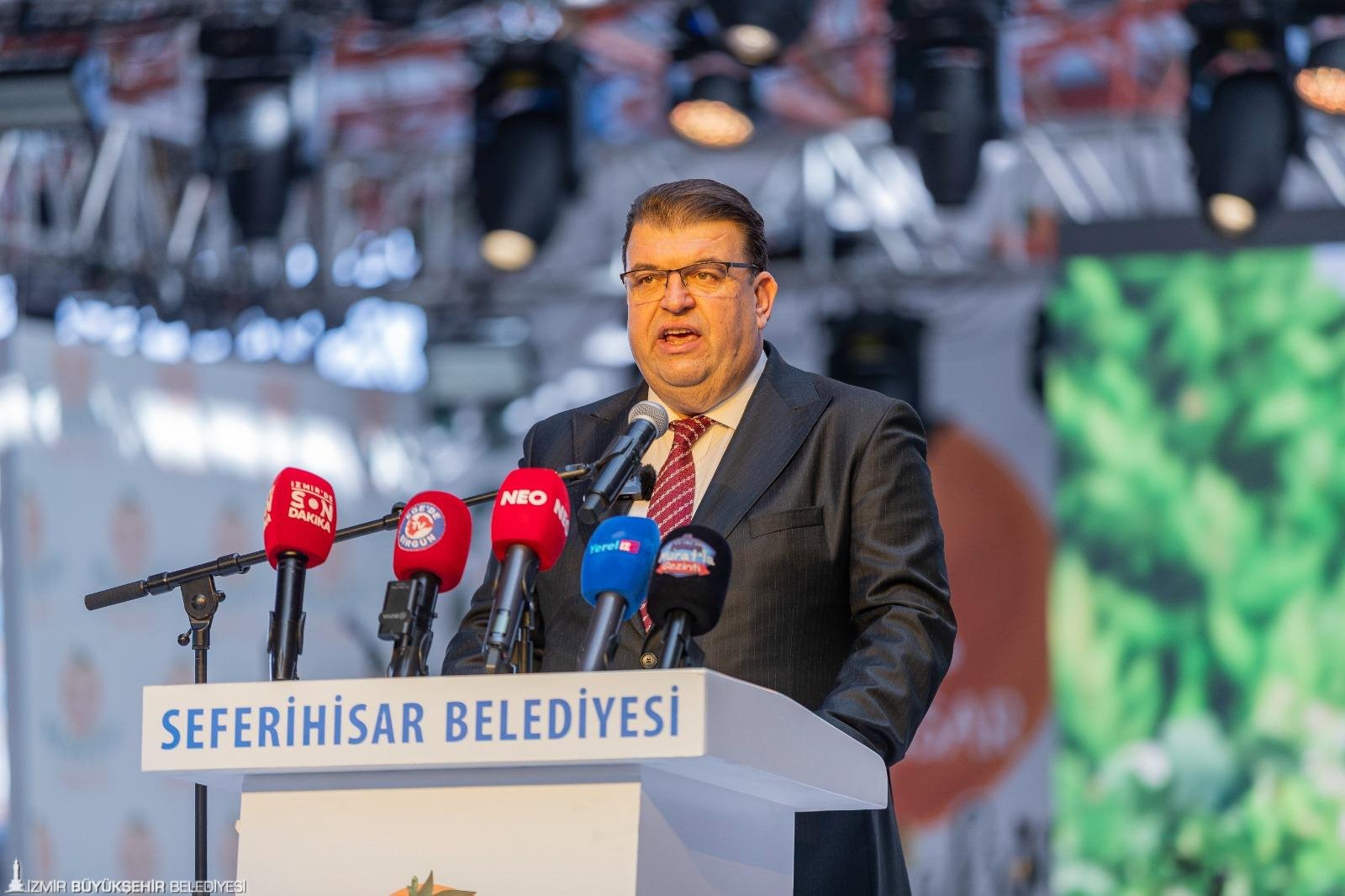 Seferihisar’da 25. Mandalina Şenliği Renkli Görüntülere Sahne Oldu (1)