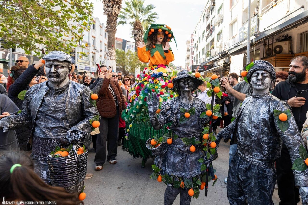Seferihisar’da 25. Mandalina Şenliği Renkli Görüntülere Sahne Oldu (4)