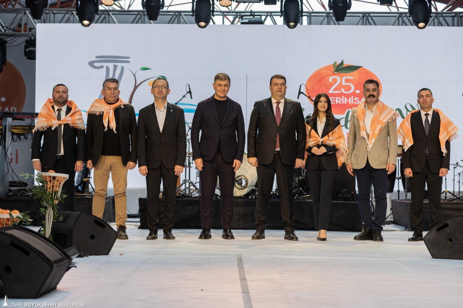 Seferihisar’da 25. Mandalina Şenliği Renkli Görüntülere Sahne Oldu (5)