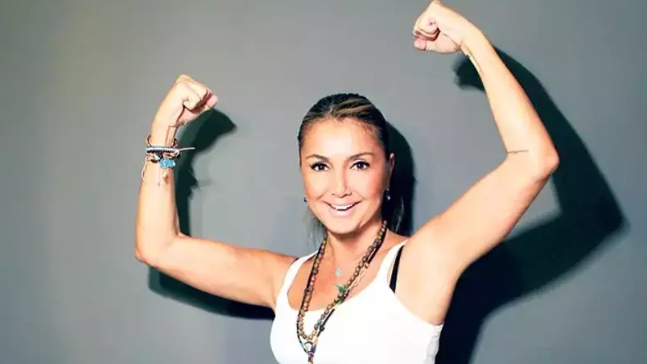 Yonca Evcimik Kimdir, Kaç Yaşında, Nereli, Evli Mi Yonca Evcimik Neden Gündem Oldu (1)