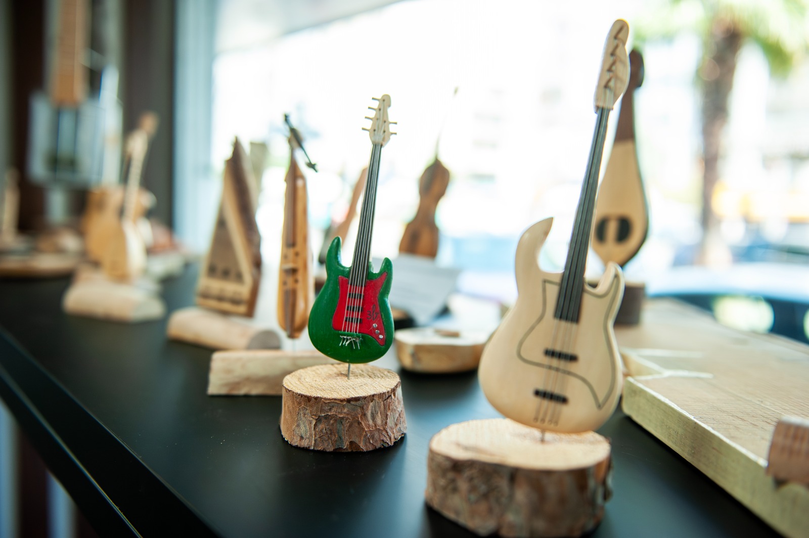 Karşıyaka sanatla dolu: Galeri Alt’da 16 sergi!