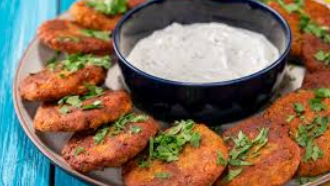 Klasik köfteye besleyici bir yorum: Yeşil mercimek köftesi nasıl yapılır?