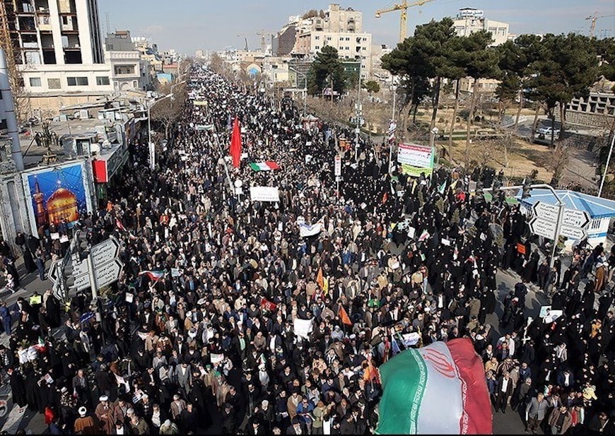 Vuruyor ama yıkamıyor: İran’da rejim karşıtı protesto tarihi!