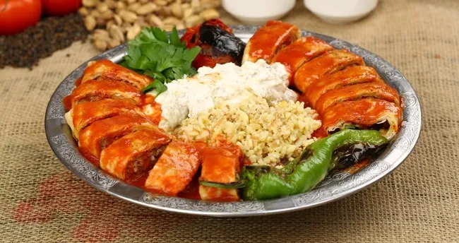 Dumanı üzerinde bir efsane: Beyti kebabın eşsiz lezzet yolculuğu