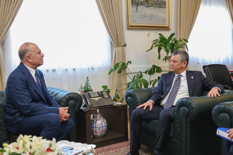 Başkan Işık’tan Chp Genel Başkanı Özgür Özel’e Ziyaret (2)