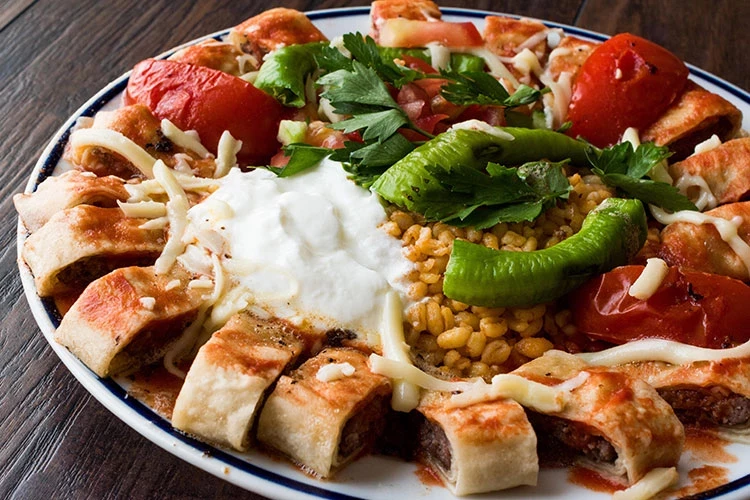 Dumanı üzerinde bir efsane: Beyti kebabın eşsiz lezzet yolculuğu