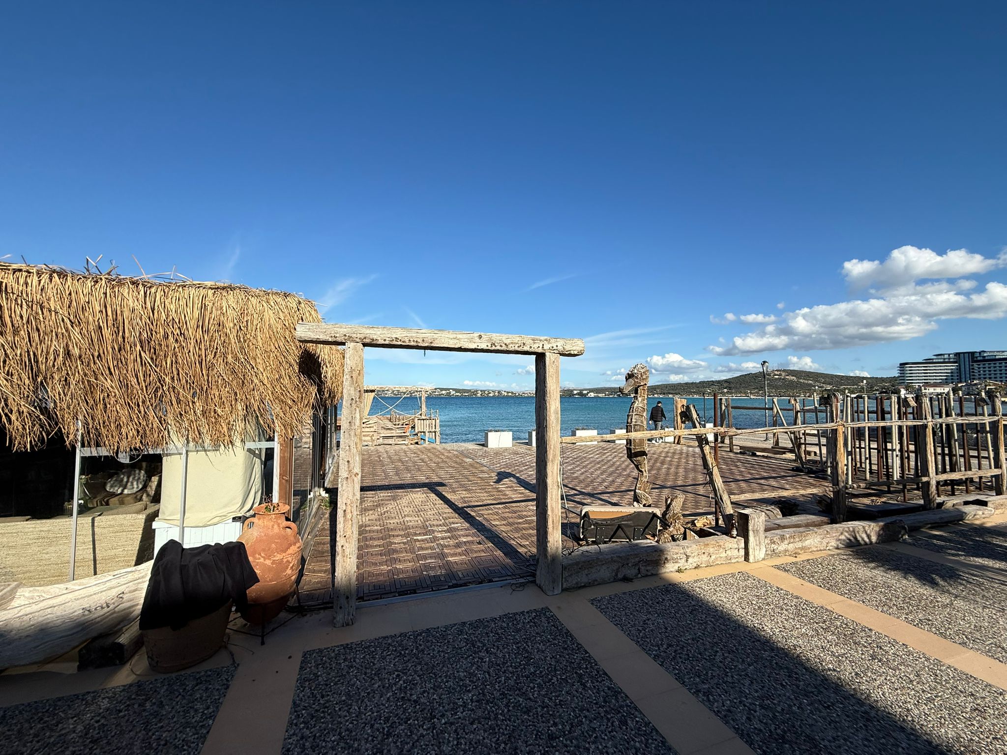 İz Gazete’nin haberi sonrası otelden geri adım O duvarlar kaldırıldı