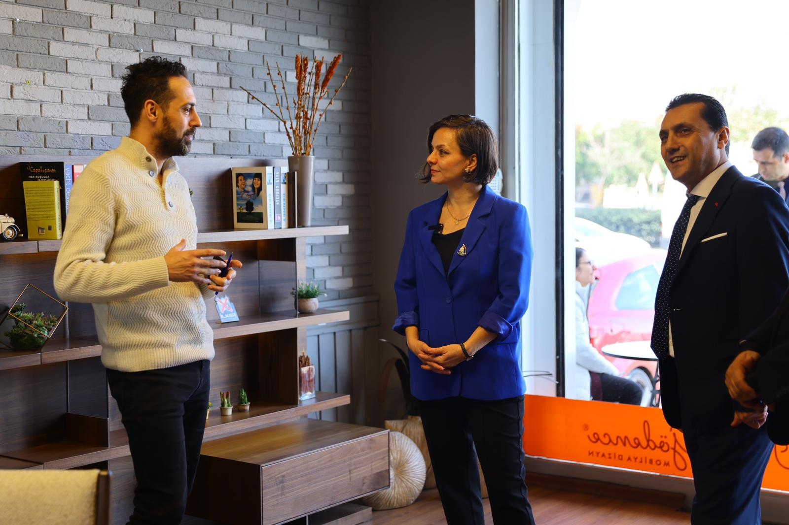 Karabağlar’da Mobilya Sektörü Için Güç Birliği Genç Tasarımcılar Desteklenecek