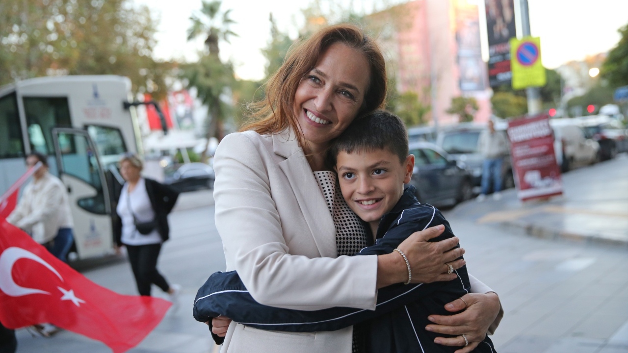 Karşıyaka Belediyesi’nden Çocuklara Karne Hediyesi Karnefest Başlıyor (2)