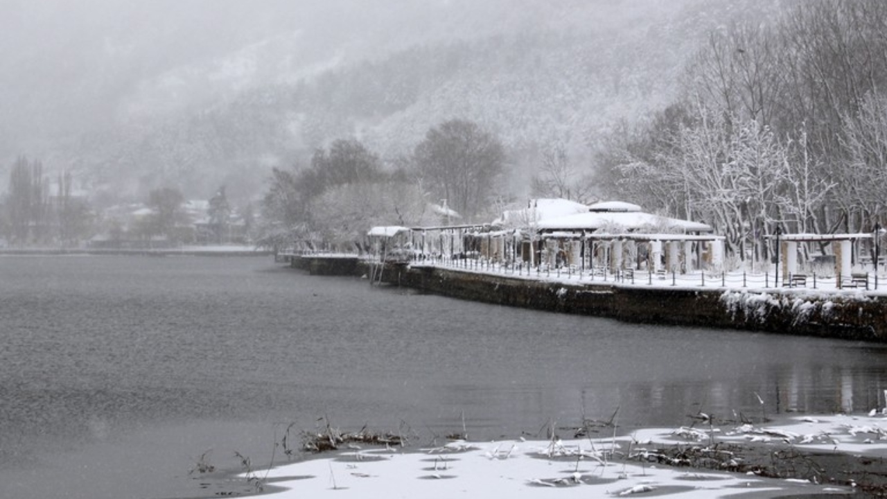 Kayak Merkezinden Şirin Köylere Kışın İzmir'de Ne Yapılır