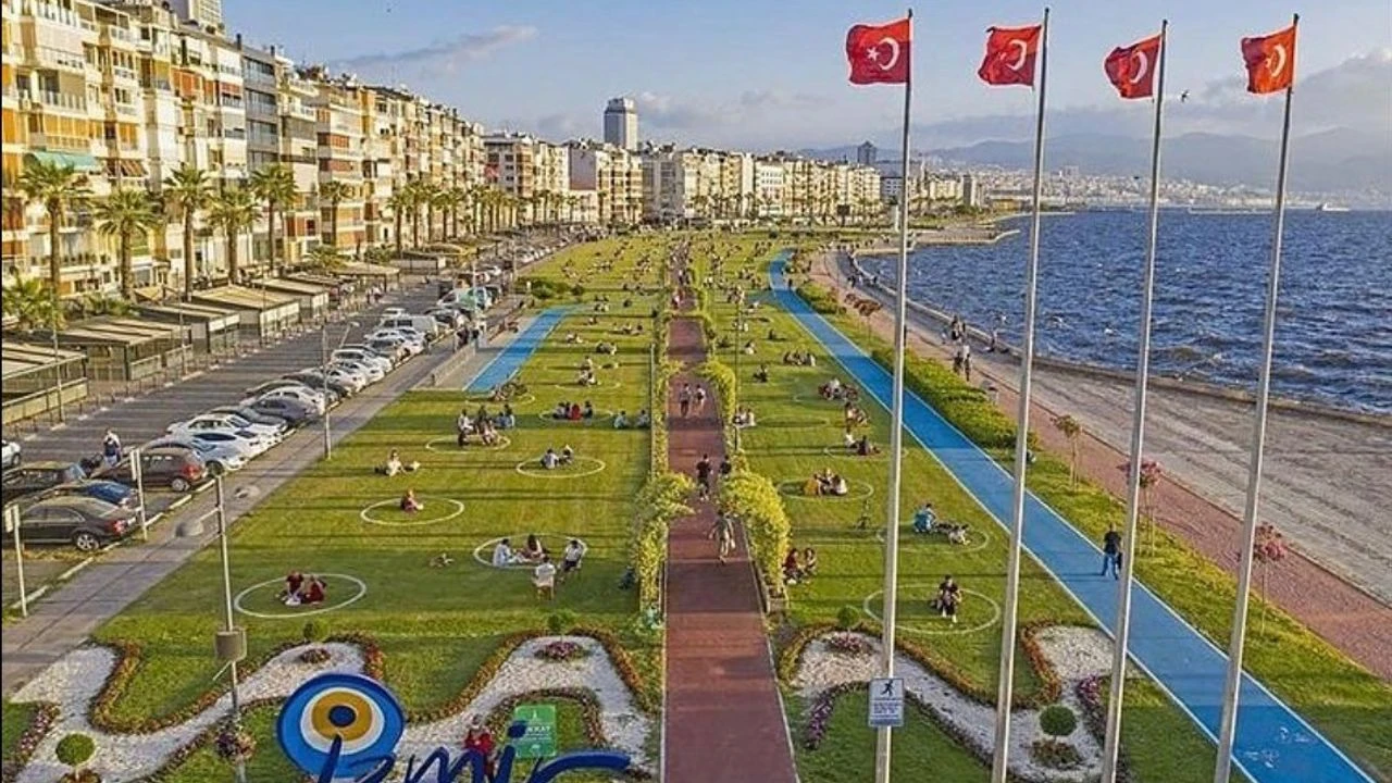İzmir’de ‘odaların sessizliği’ devri: Aslanlar kuzu oldu!-8