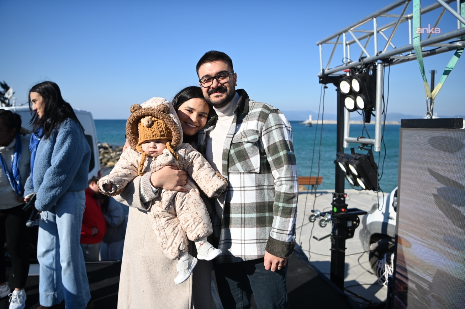 Kuşadası Halkı Teoman Için Kenetlendi Gökyüzü Mavi Balonlarla Doldu (2)