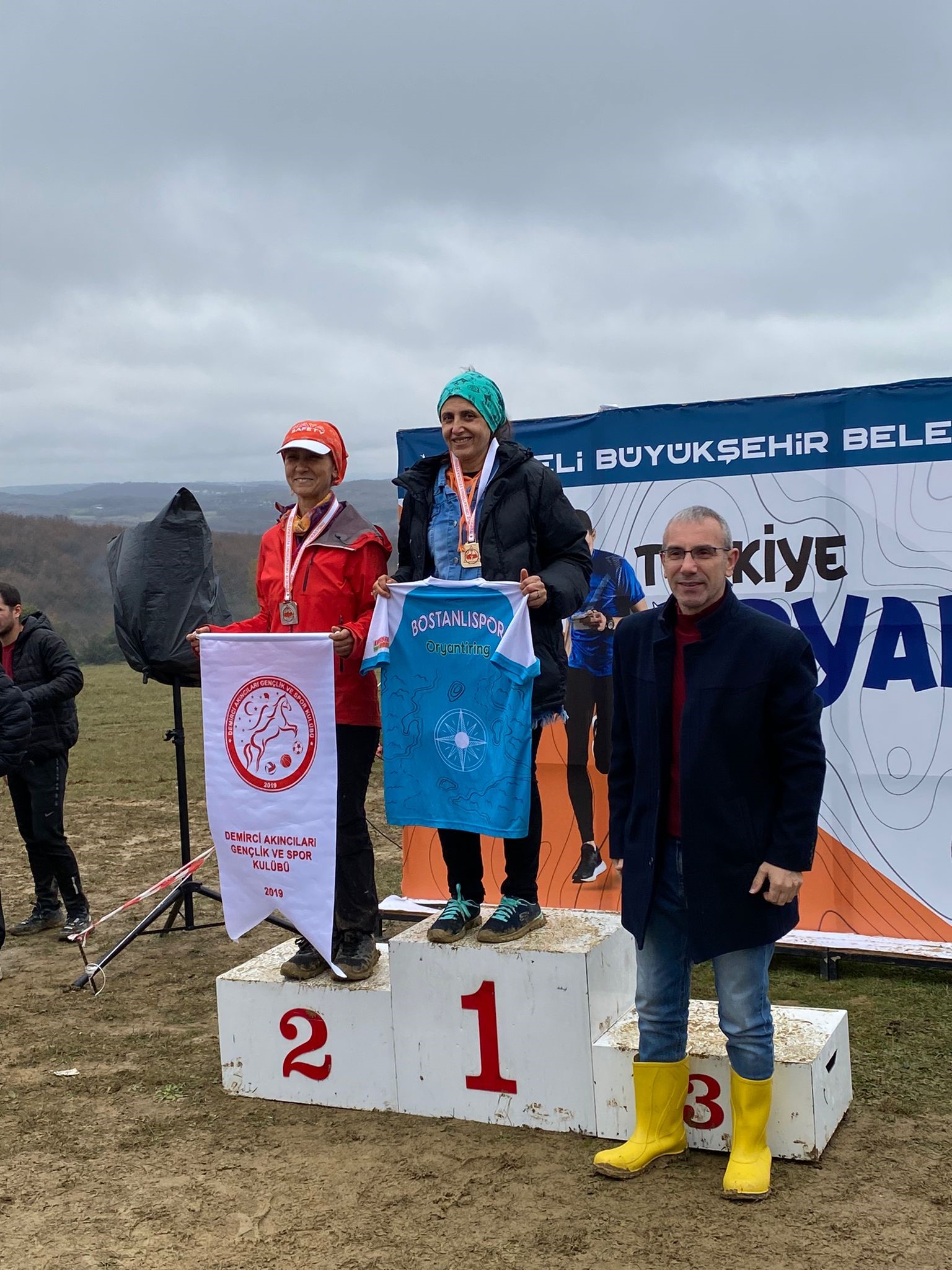 Bostanlıspor’dan madalya yağmuru: Türkiye şampiyonalarından 32 madalya