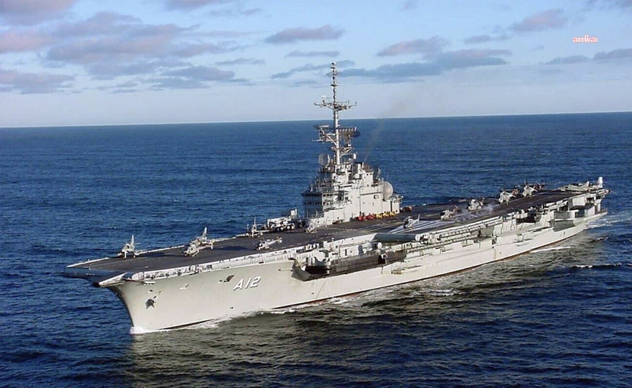 İzmir’de ‘odaların sessizliği’ devri: Aslanlar kuzu oldu!-12