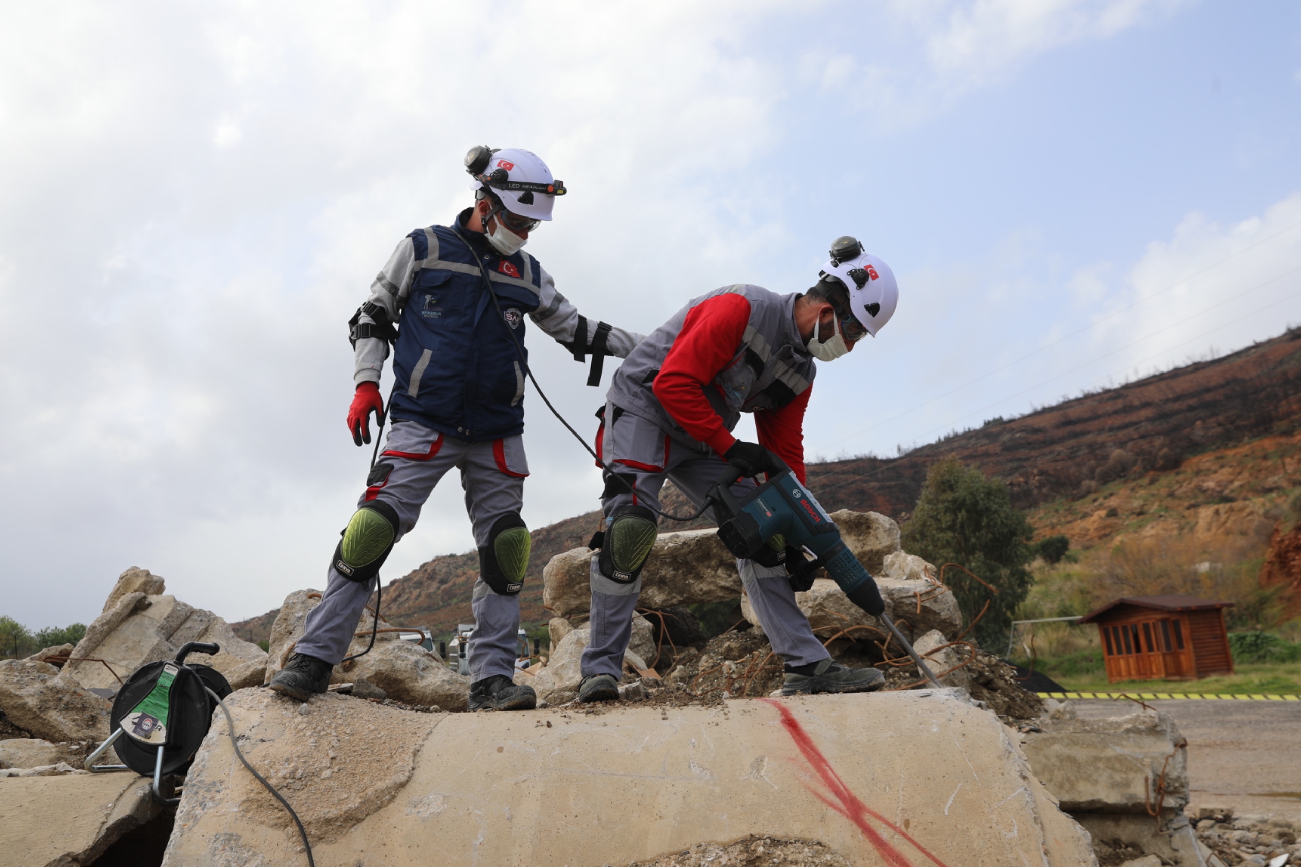 Seferihisar Arama Kurtarma Ekibi afetlere karşı teyakkuzda
