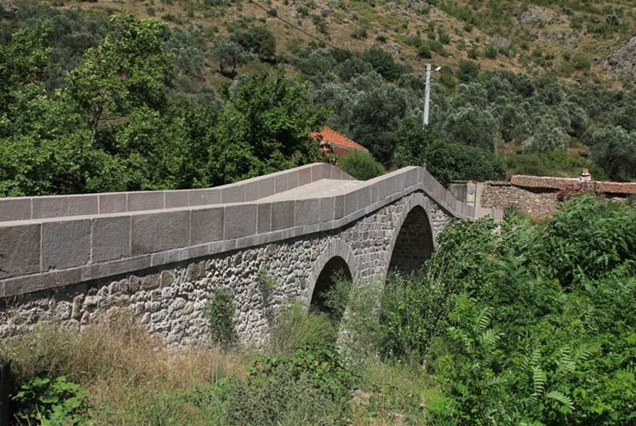 Tekke Boğazı Köprüsü 1