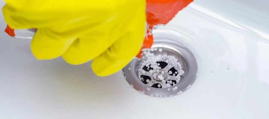 Uzmanlar Açıkladı Evdeki Malzemelerle Gider Tıkanıklığına Mucize Çözüm! (1)-1