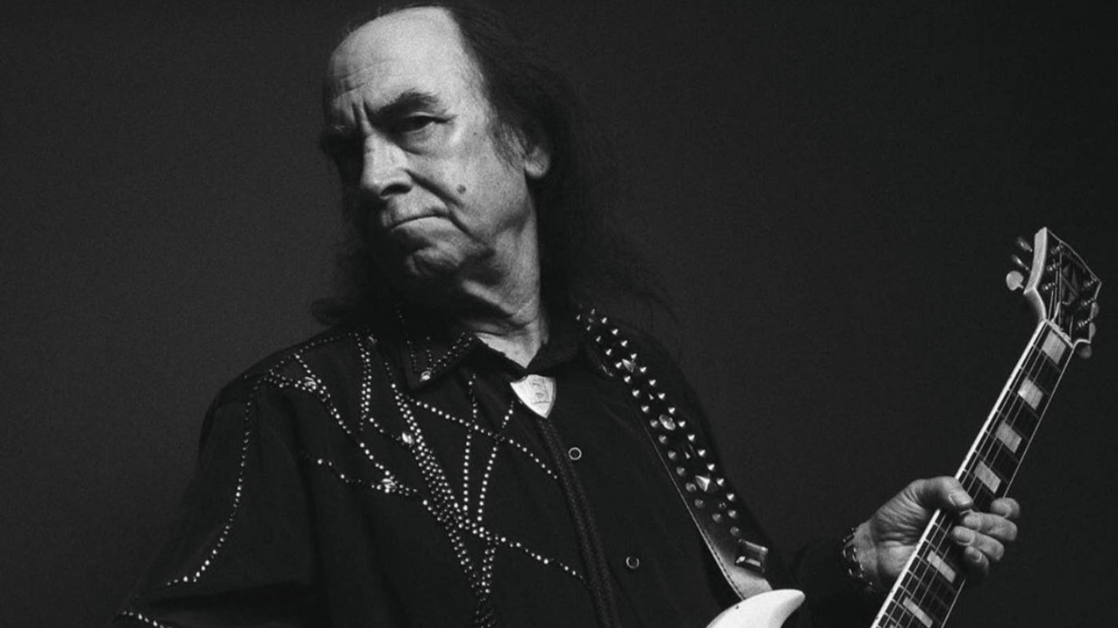 Hüznün ve umudun fon müziği: Yağmurlu havalarda dinlenecek şarkılar