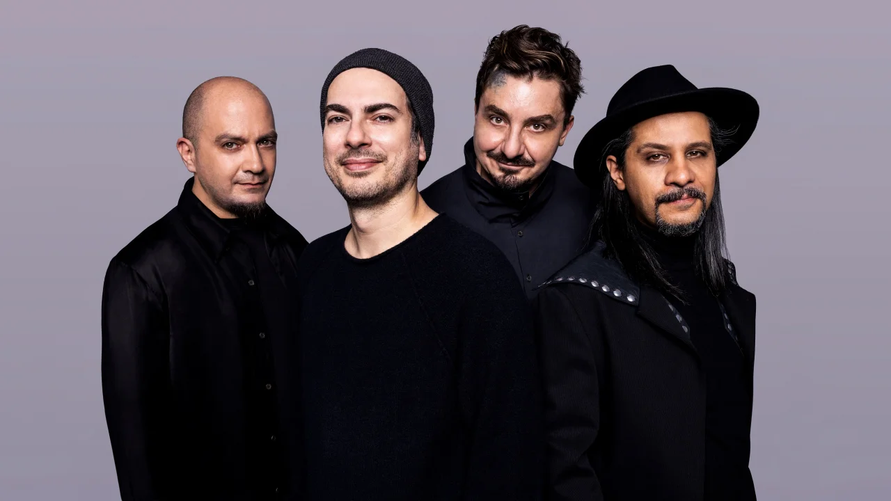 Hüznün ve umudun fon müziği: Yağmurlu havalarda dinlenecek şarkılar