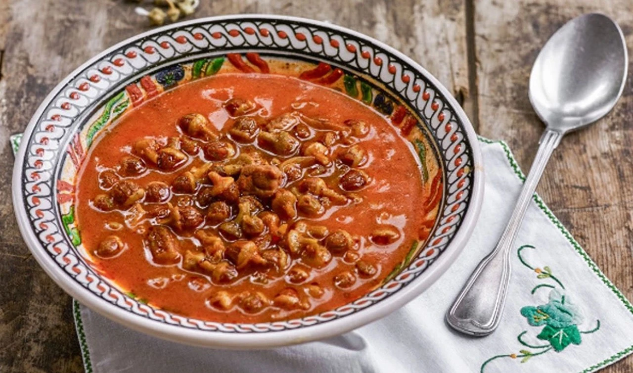 Anadolu Mutfağının Efsanesi Bamya Çorbası Nasıl Yapılır (2)