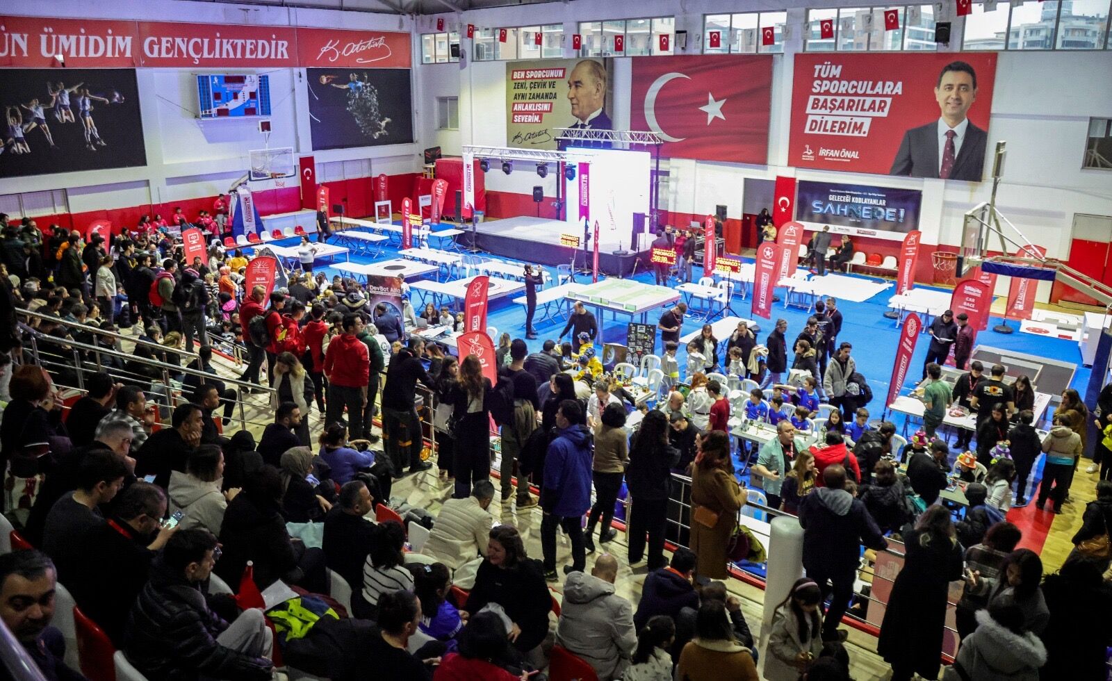 Uluslararası Robot Olimpiyatları Turnuvası’nda Bayraklı’ya büyük gurur: Rangers Takımı dereceye girdi-1